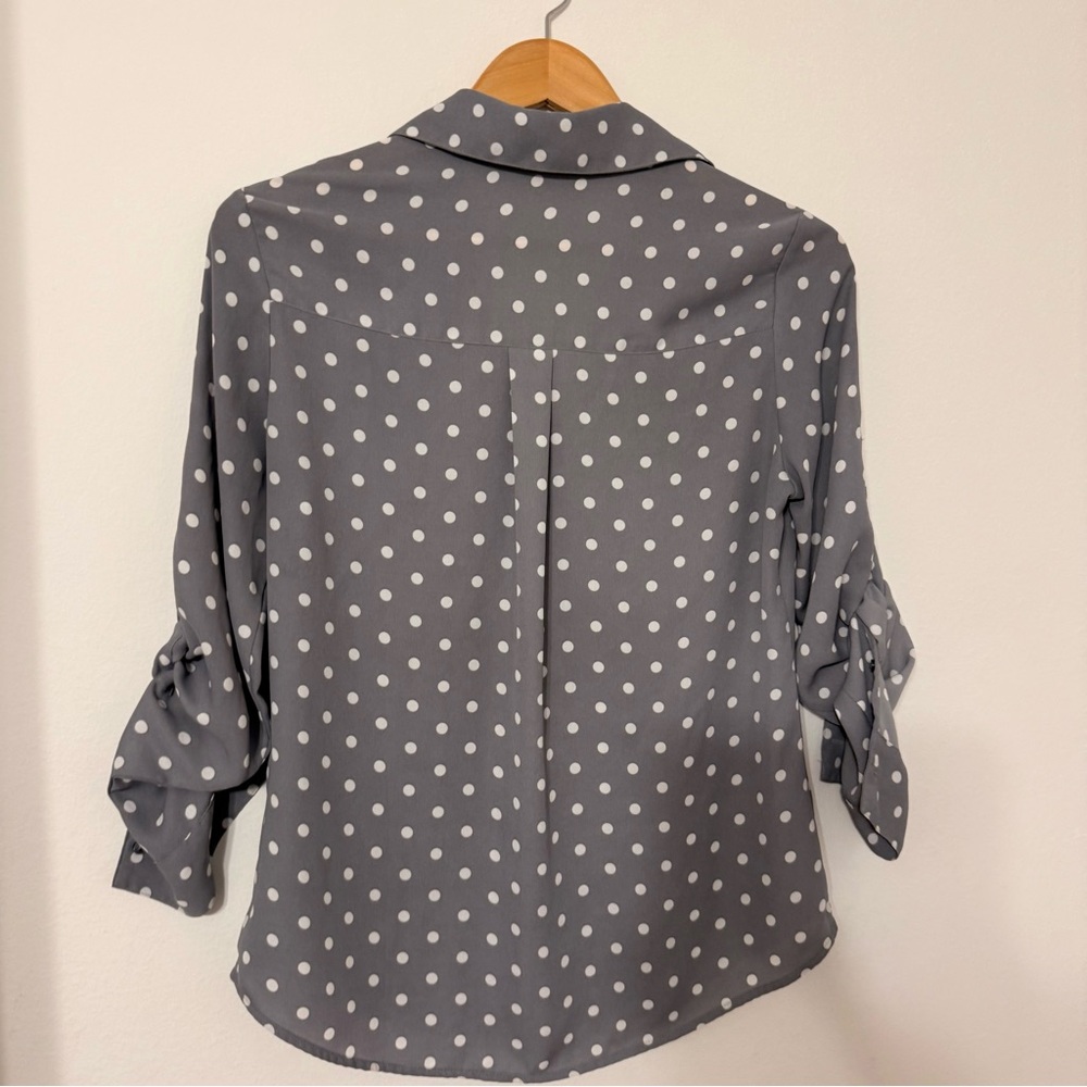 Express Portofino Shirt Small Gray White Polka Dot Button Front Blouse - Picture 5 of 9